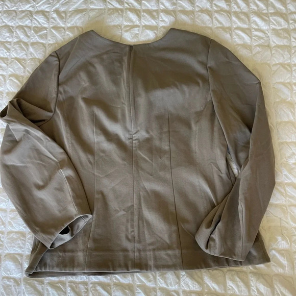 M.M Lafleur Rashida top in pebble - Picture 11 of 13